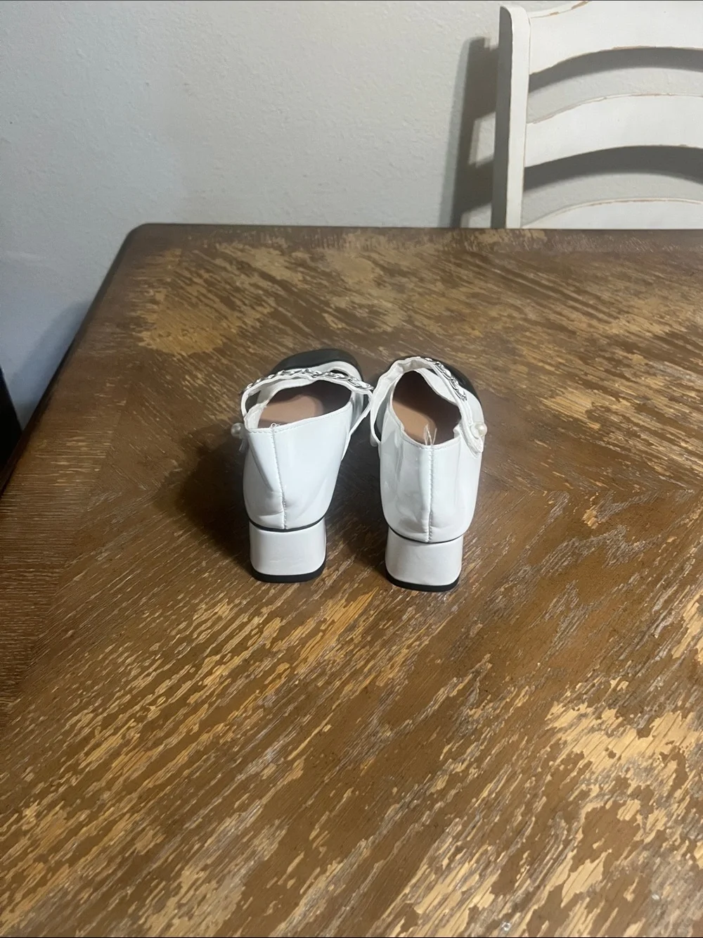 N/A elegant white